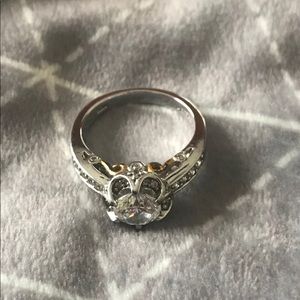 Size 8 ring